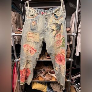 BNWT Magnolia Pearl Floral and Bird Appliqué Miners